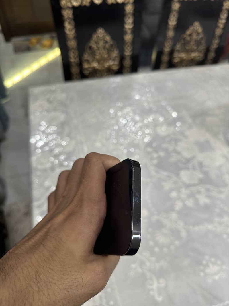 iPhone 14 Pro 5