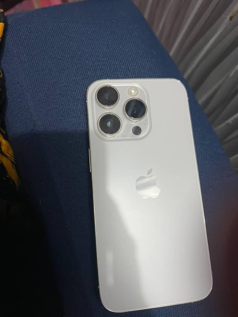 Apple iPhone 13 Pro 2