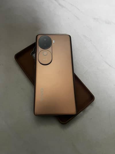 Vivo V40e