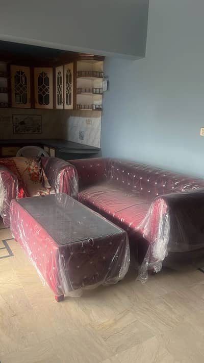5 seater sofa wite table new 10/9