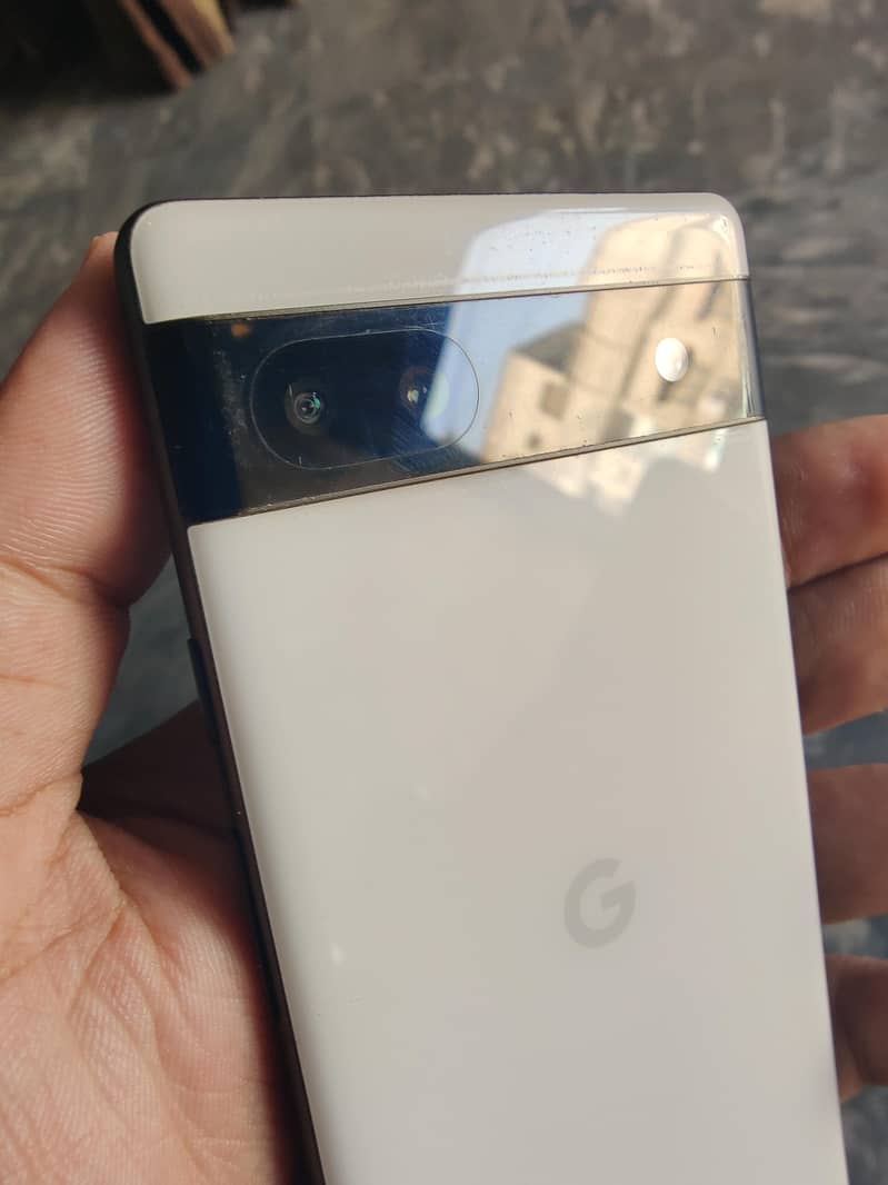 Google Pixel 6a 1