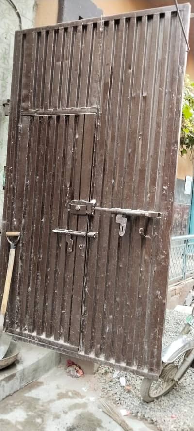 10*9 gate window mug choghat