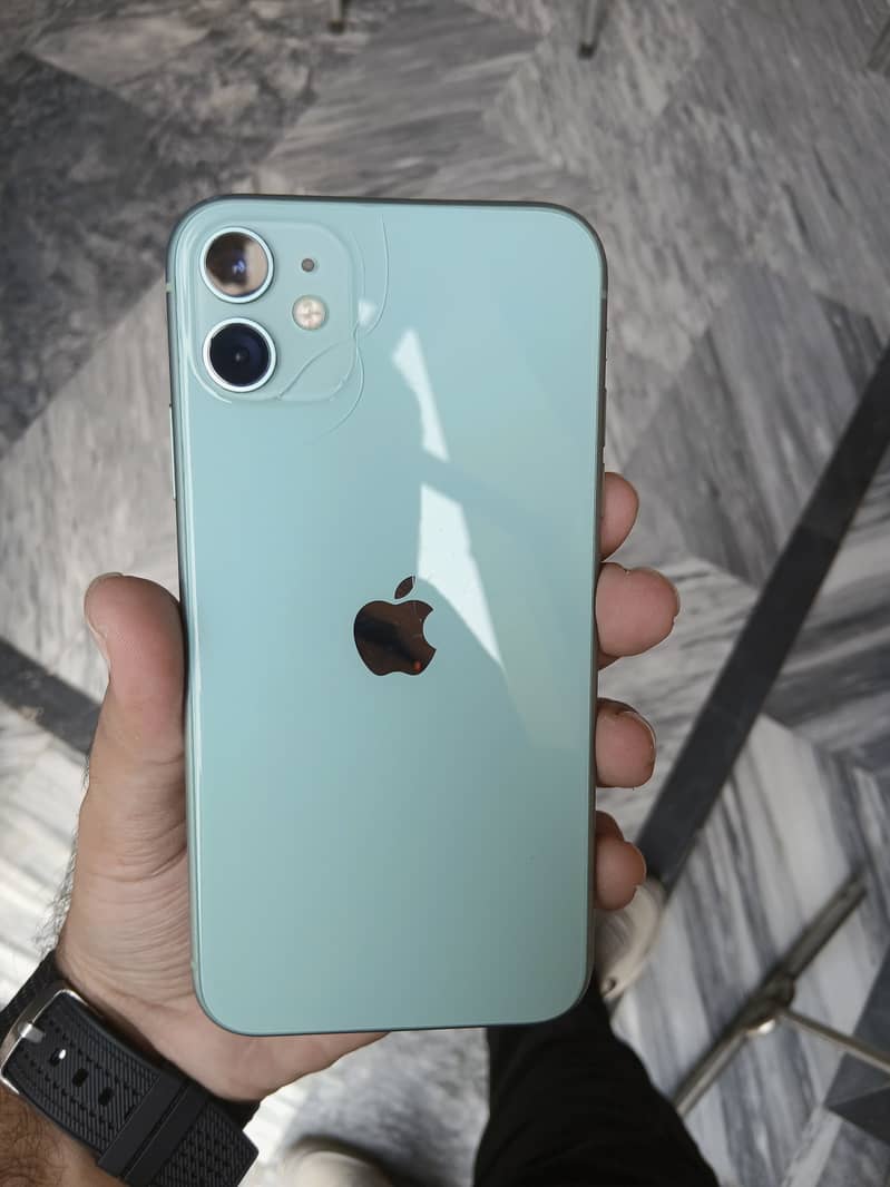 Apple iPhone 11 0