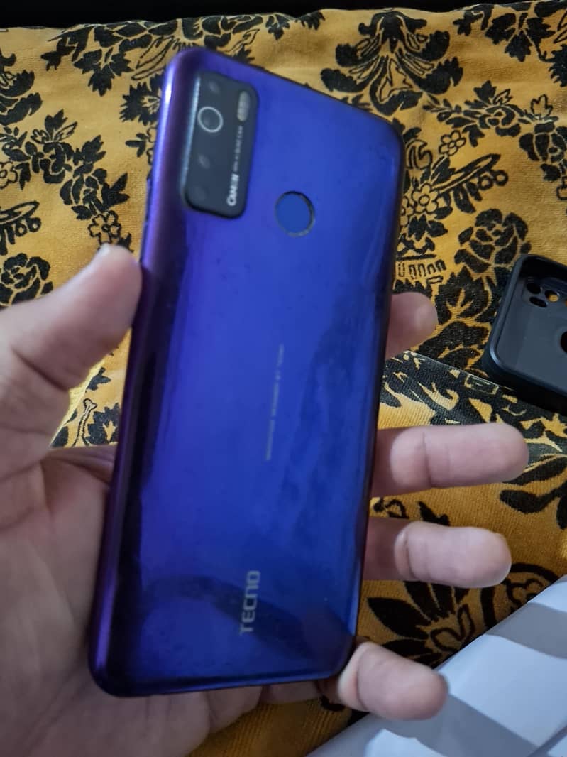 Tecno CAMON 15 7