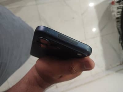 I phone 17 pro max jv 152 cycle battery health 100 percent