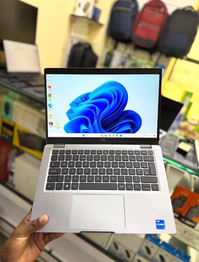 Dell Latitude 5320 Core i5 11th Gen 8GB RAM 256GB NVMe Premium Laptop