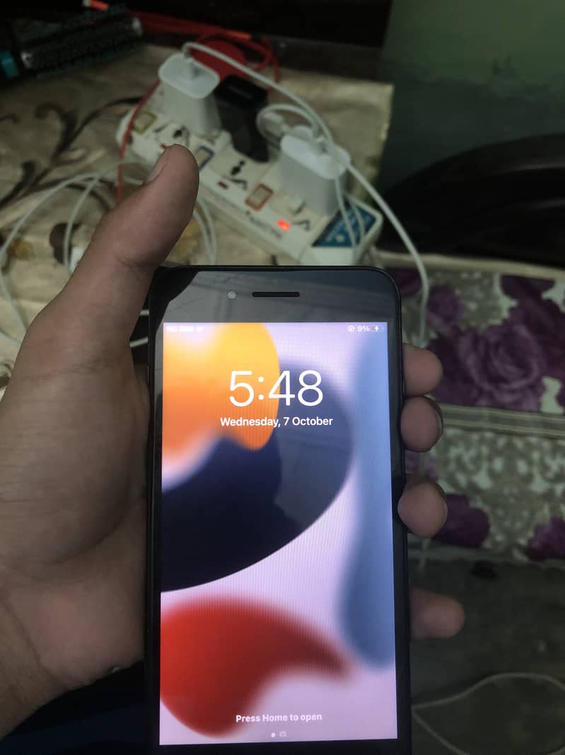 Apple iPhone 7 Plus 4