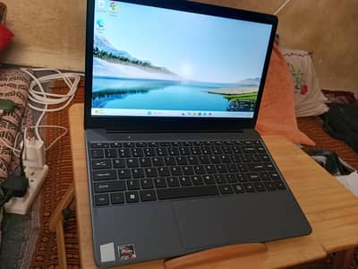 Mechrevo Ryzen5 7430 8 Gb Ram and 238 Gb ssd Radeon Graphic