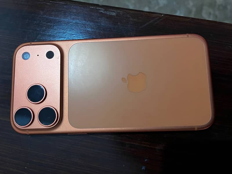 Apple iPhone 17 Pro Max 1
