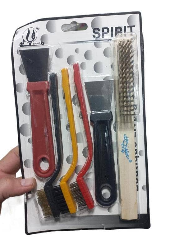 T  6Pcs Wire Brush Set Scraper Tool Dirt and Paint Remover Cleaning