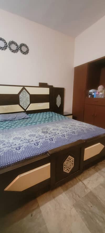 Bedroom Furniture For Sale Bed Dressing closet.