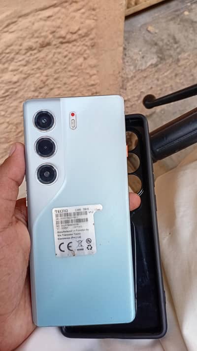 Tecno CAMON 40 Pro