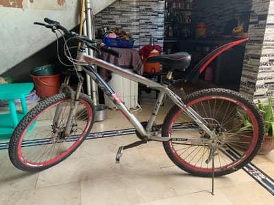 XMX Mountain Cycle 26 Size - Dual Disc Brakes - Urgent Sale