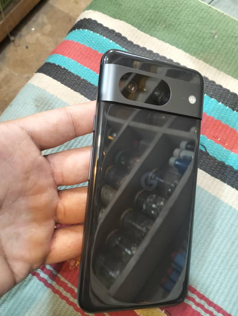 Google Pixel 8 1