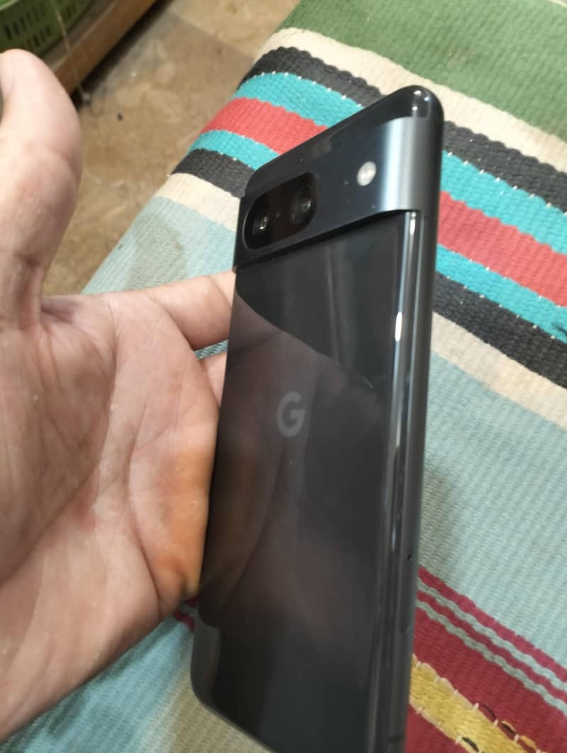 Google Pixel 8 2