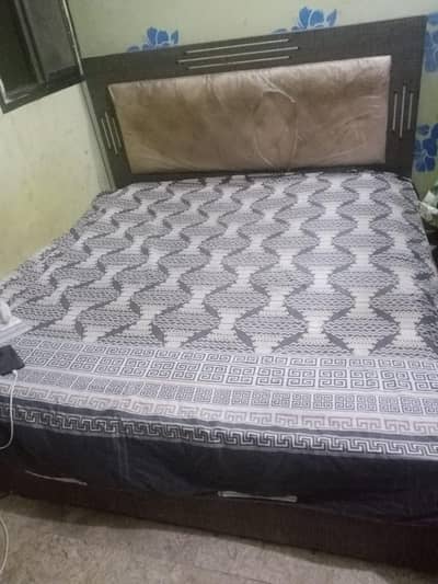 queen size double bed for sale good condition