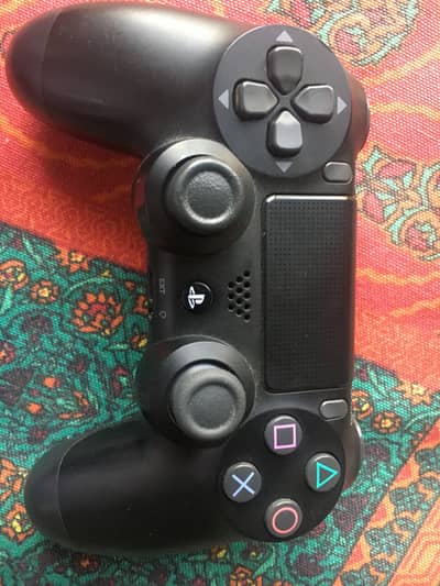 Ps4 controller brand new condition slightly used