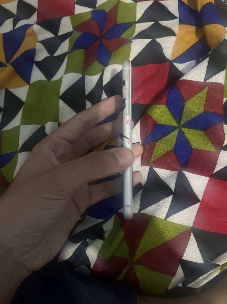 Apple iPhone 8 2