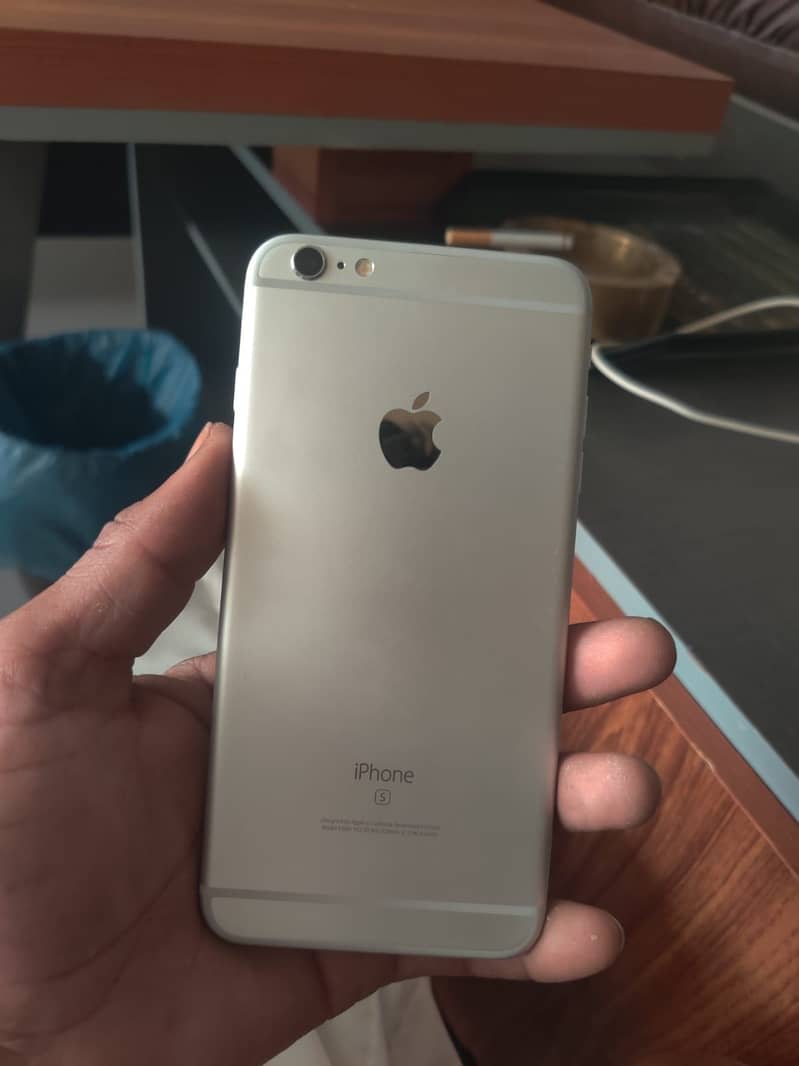 Apple iPhone 6S Plus 03257649017 0