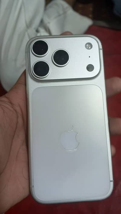 Apple iPhone 17 Pro
