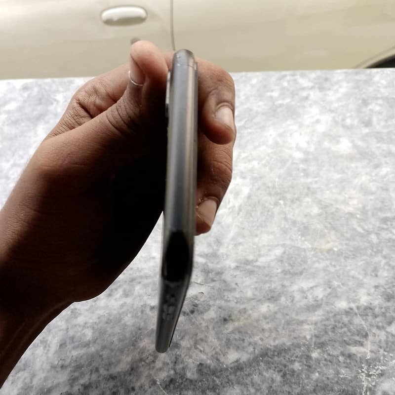 Apple iPhone 7 Plus 3
