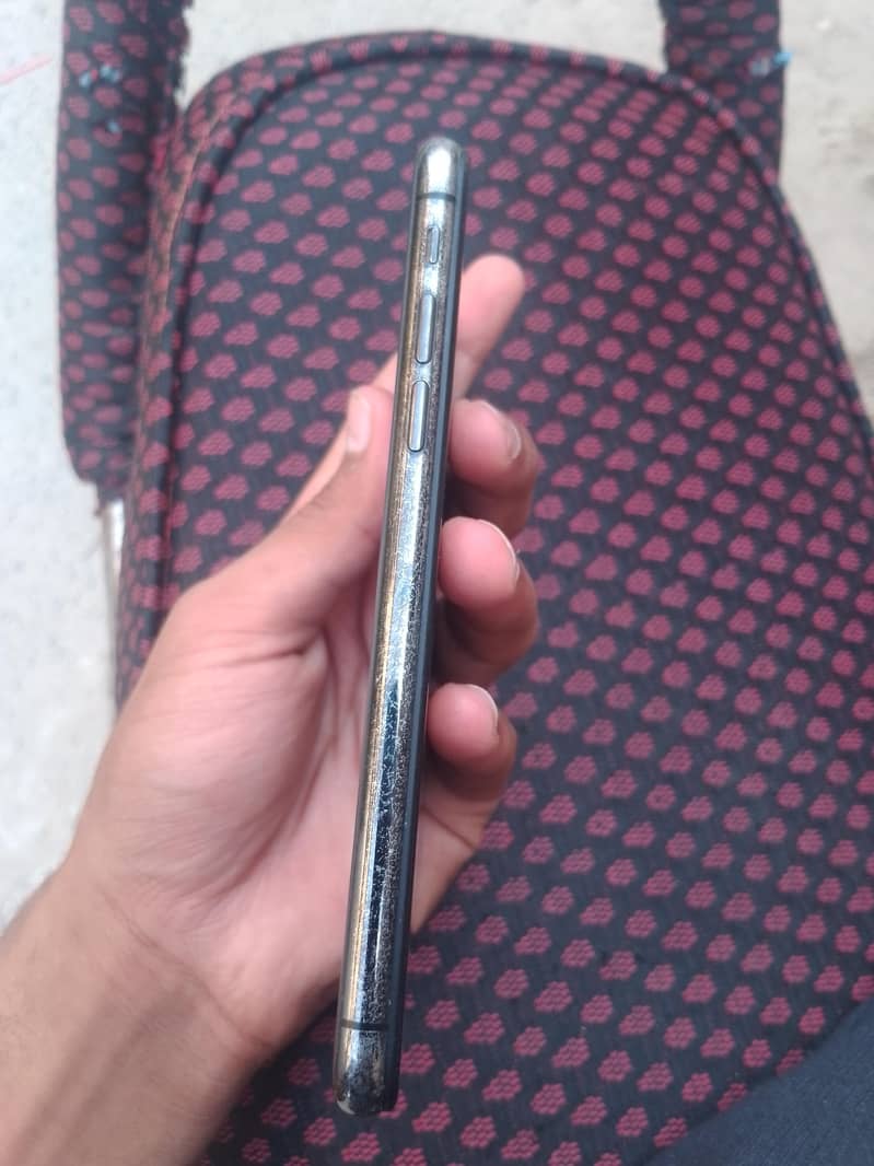 Apple iPhone X 1