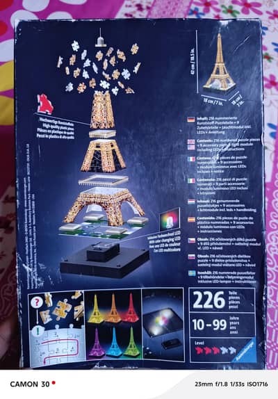 Ravensburger 3D Eiffel Tower Puzzle 216 Pieces + LED. /8 piece missing