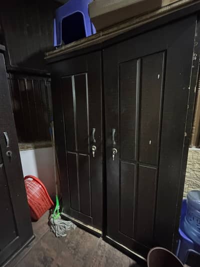 URGENT 03 Wardrobes | Cabinet | For Sale