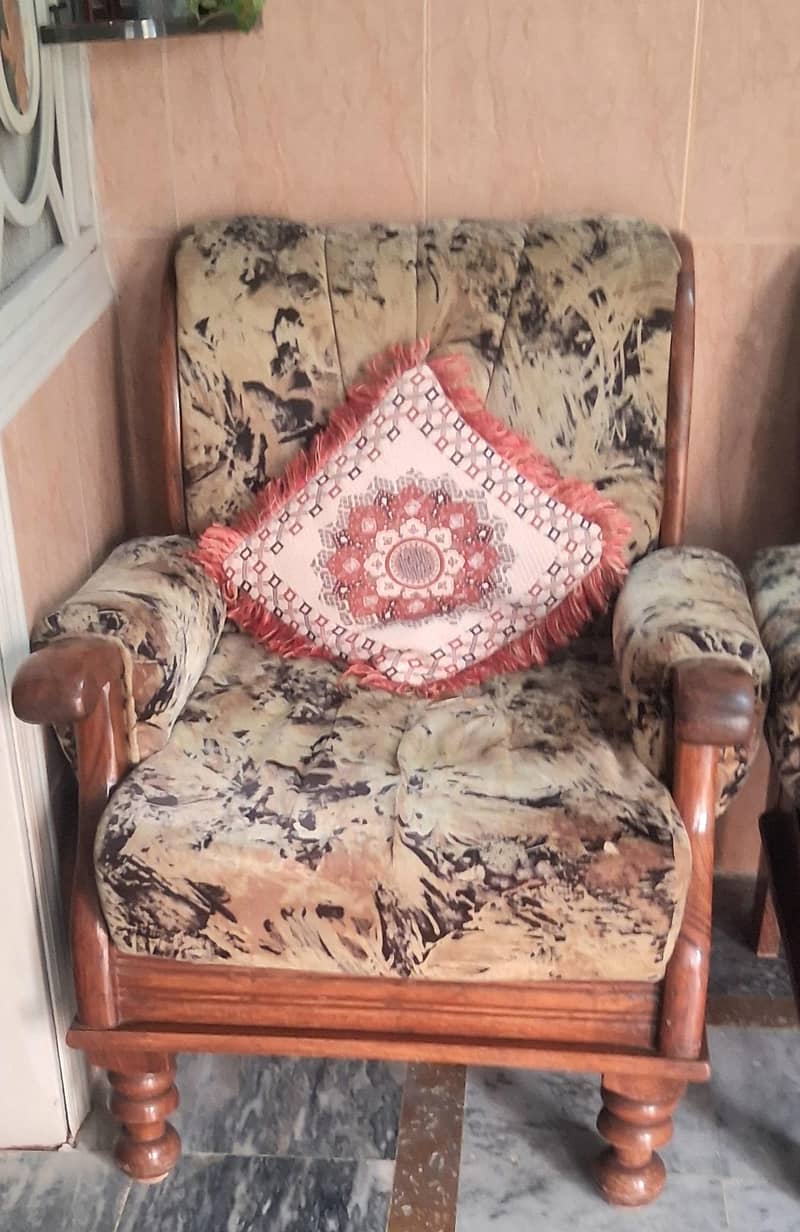 5 seaters sofa 1
