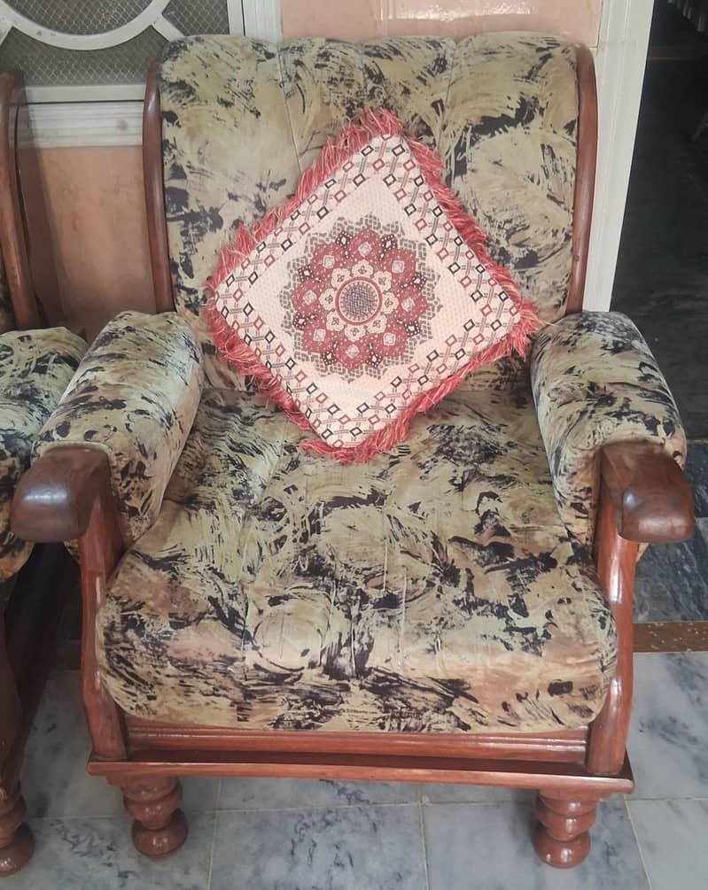 5 seaters sofa 2