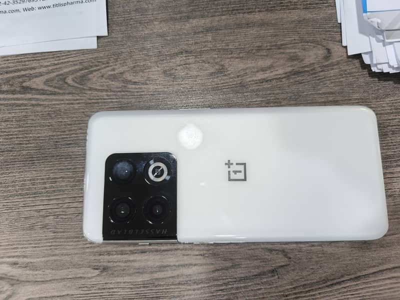 One Plus 10 Pro 3