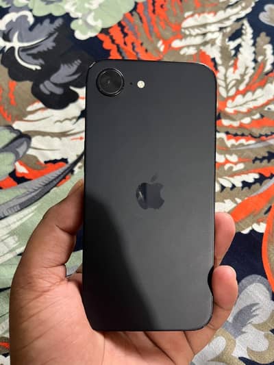 iPhone 16e (urgent sale)