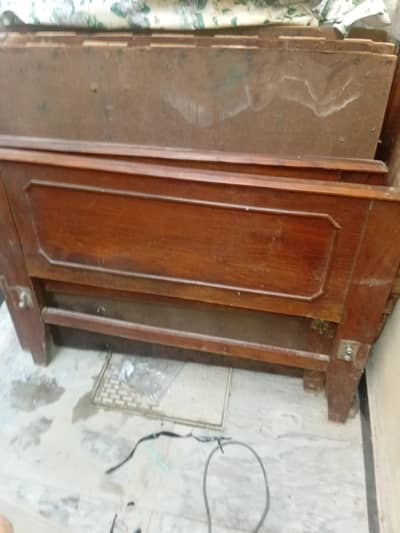 2 singal beds for sale with matres