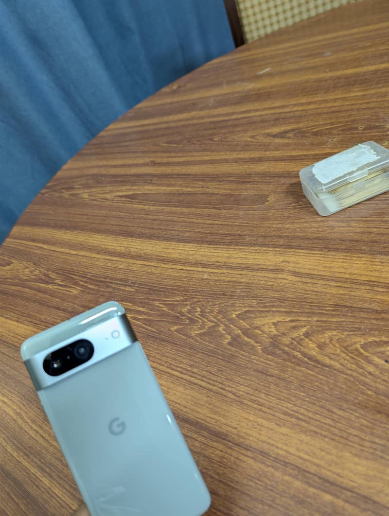 Google Pixel 8 5