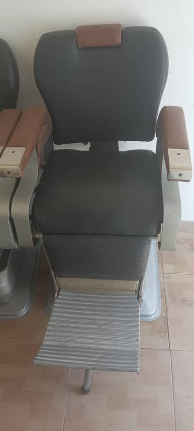 Salloonn Chairs