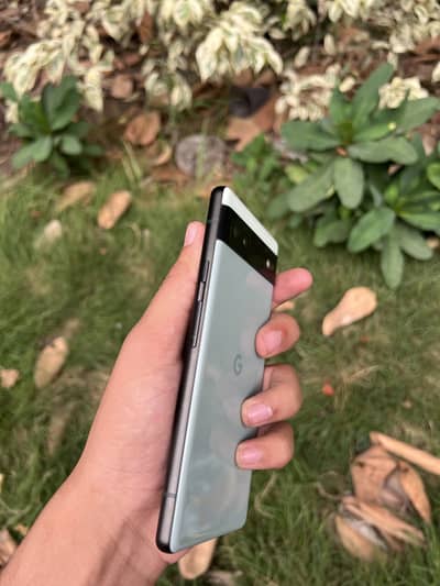 Google Pixel 6a — 6GB RAM / 128GB Storage
