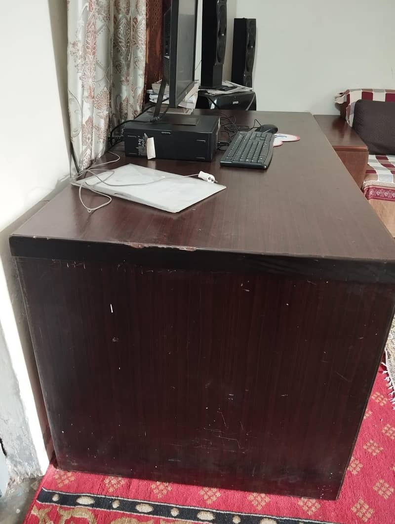office table / computer table 2
