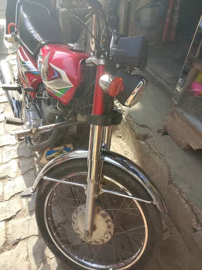 Honda 125 2023 model fresh condition one handed use only