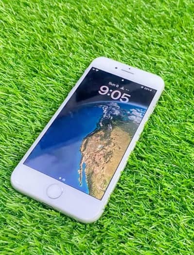 Apple iPhone 8