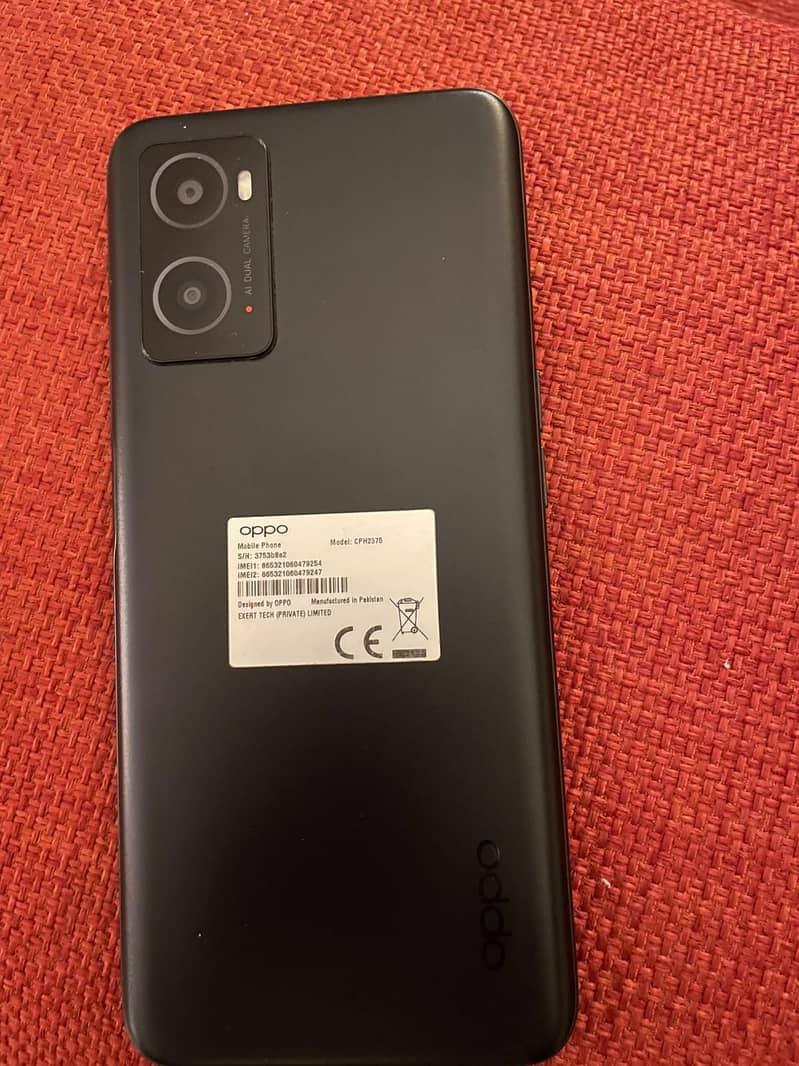 OPPO A76 1