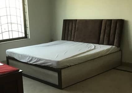 Double bed with mattress and 2 side tables