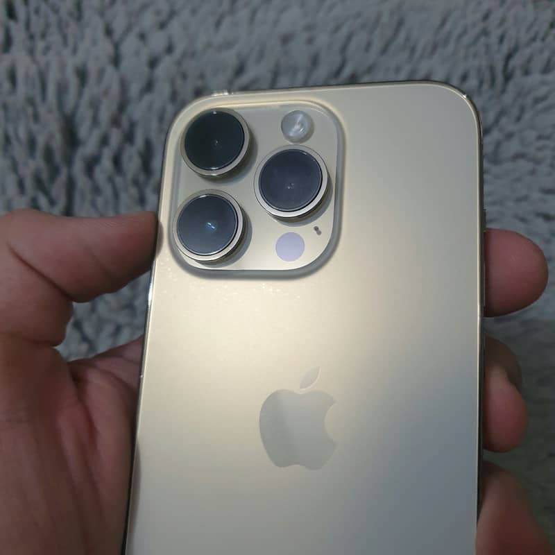 iPhone 14 Pro 2