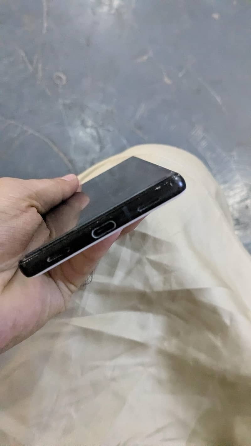 Google Pixel 6a 1