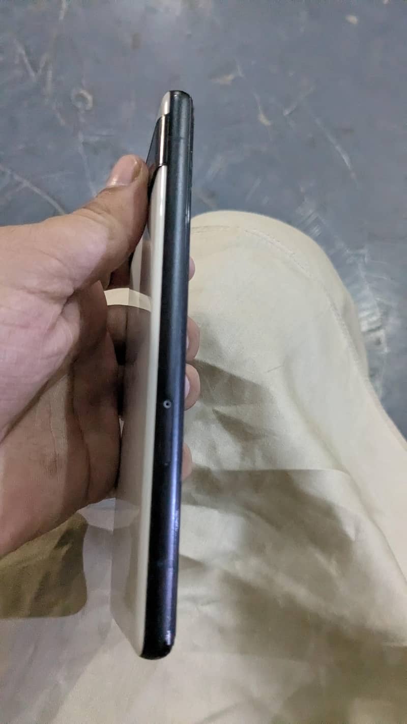 Google Pixel 6a 5
