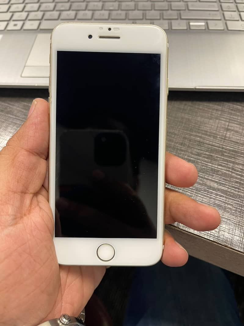 Apple iPhone 7 4