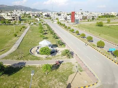 G block 10 Marla plot for sale