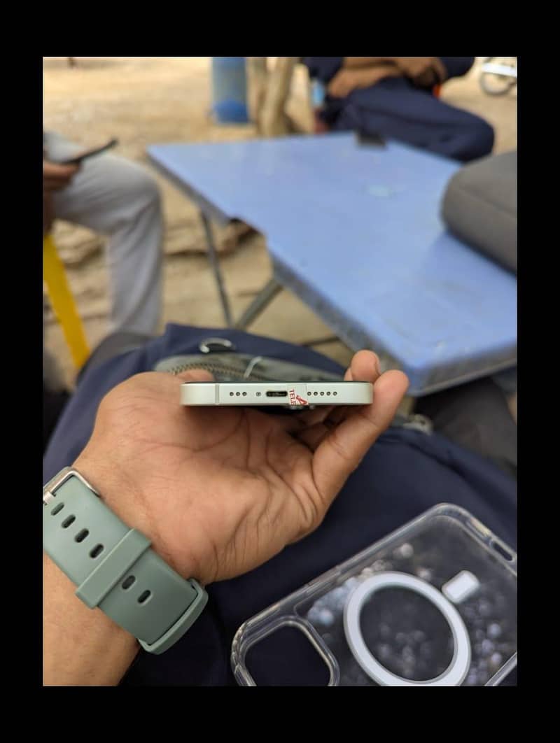 Apple iPhone 14 2
