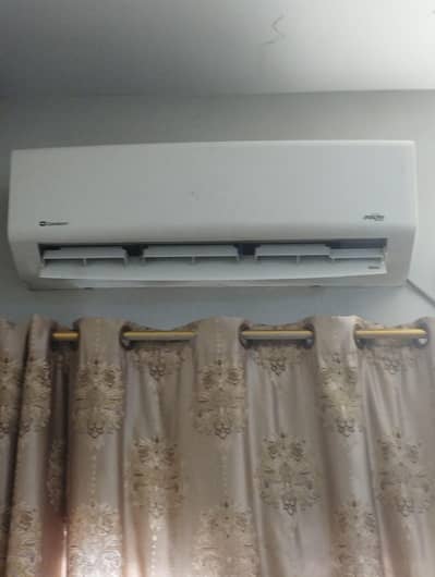 Fore sale Dawlance Inverter 1.5 ton good condition working mein hai