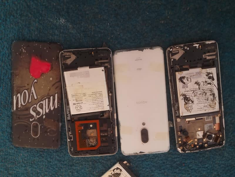 Sharp Aquos Zero 2 0