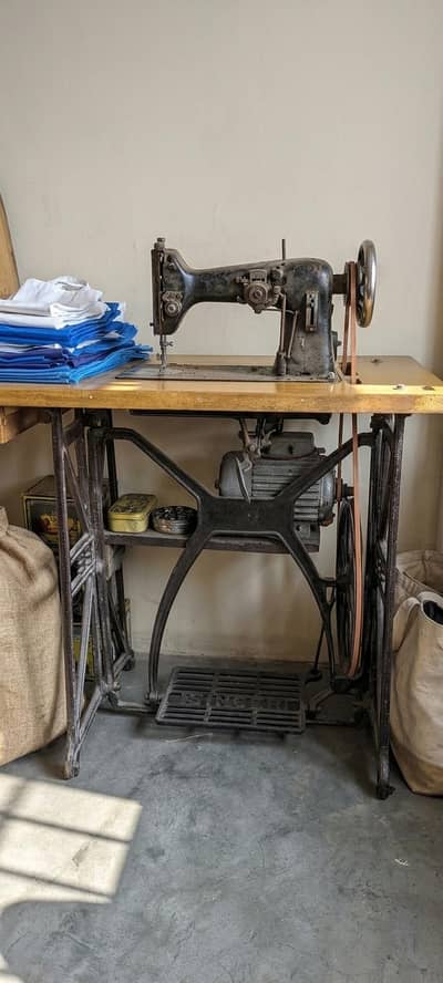 Embroidery Machine with Heavy Iron Stand and Industrial Motor for Sale